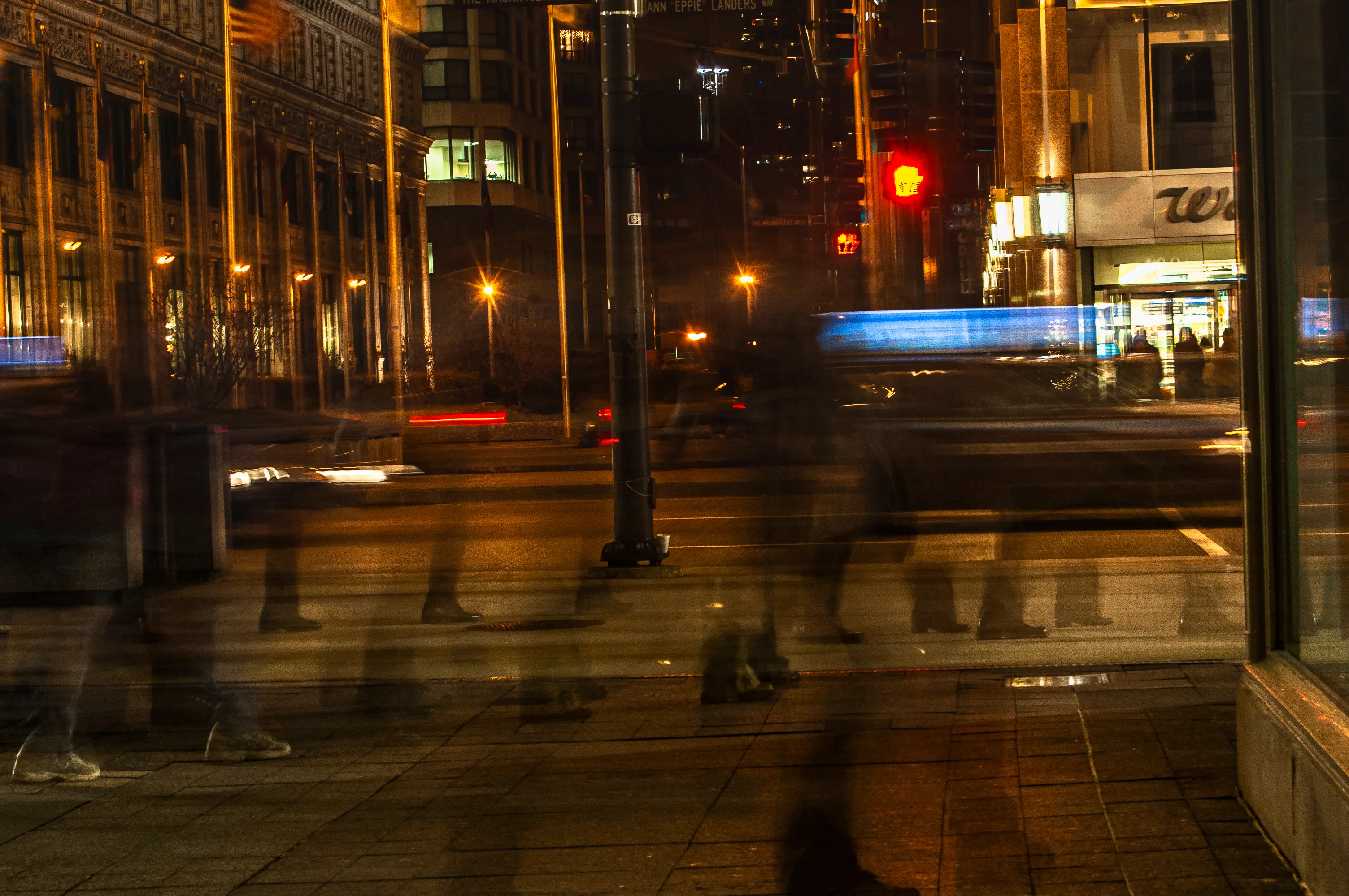 Experimenting with long shutter exposures on Michigan Ave.