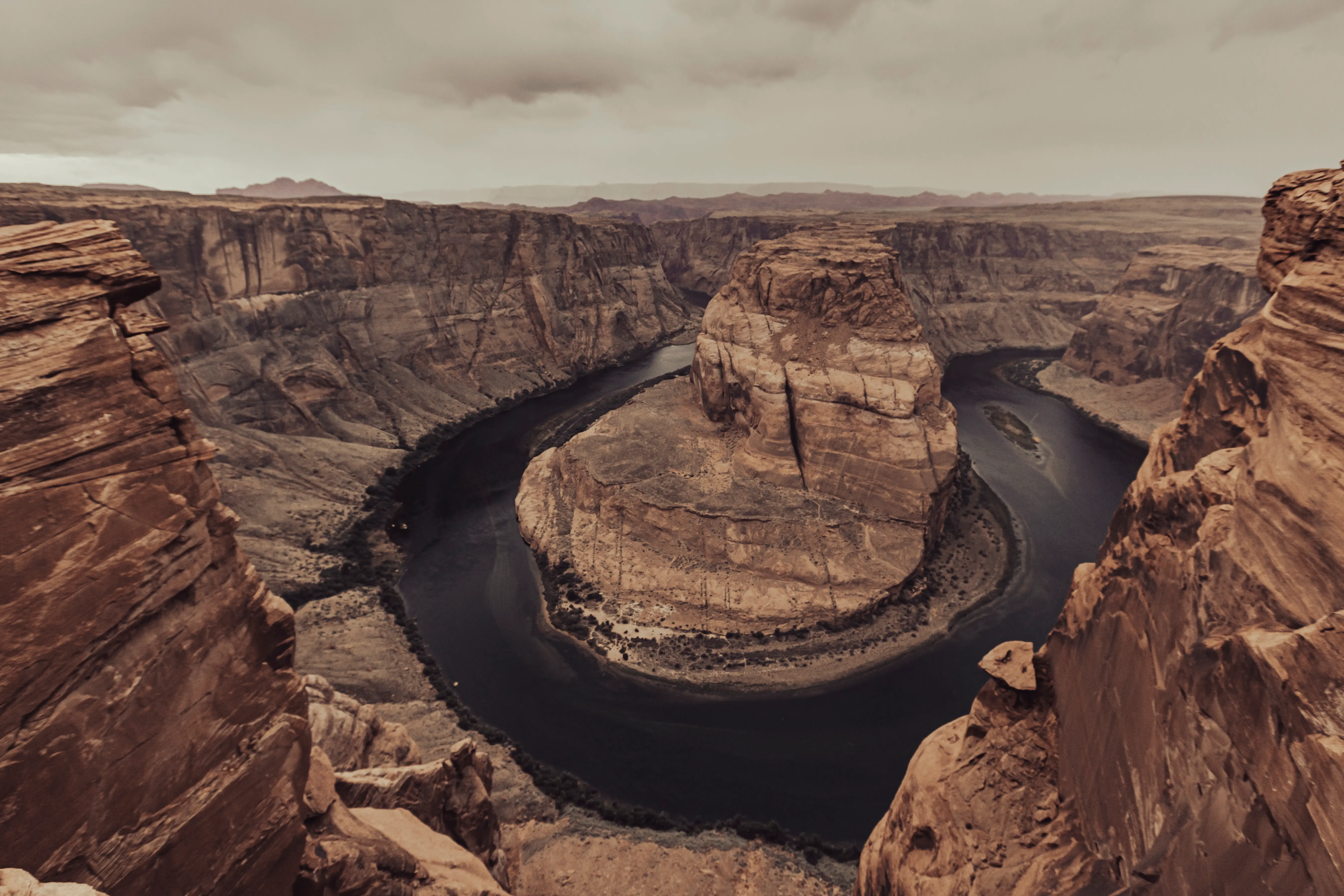 The dramatic curve of Horseshoe Bend on the Colorado River near Page, Arizona.